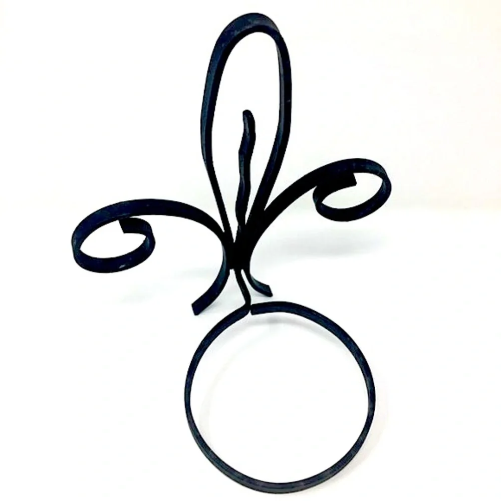 Vintage Black Wrought Iron Fleur De Lis Decorative Wall Mount Flower Pot Holder